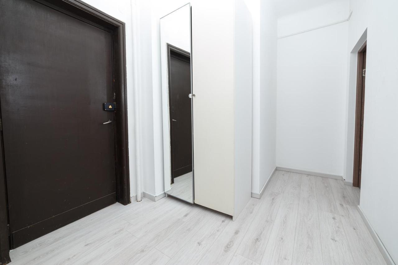 Color Apartments Franceza St Bukarest Exterior foto