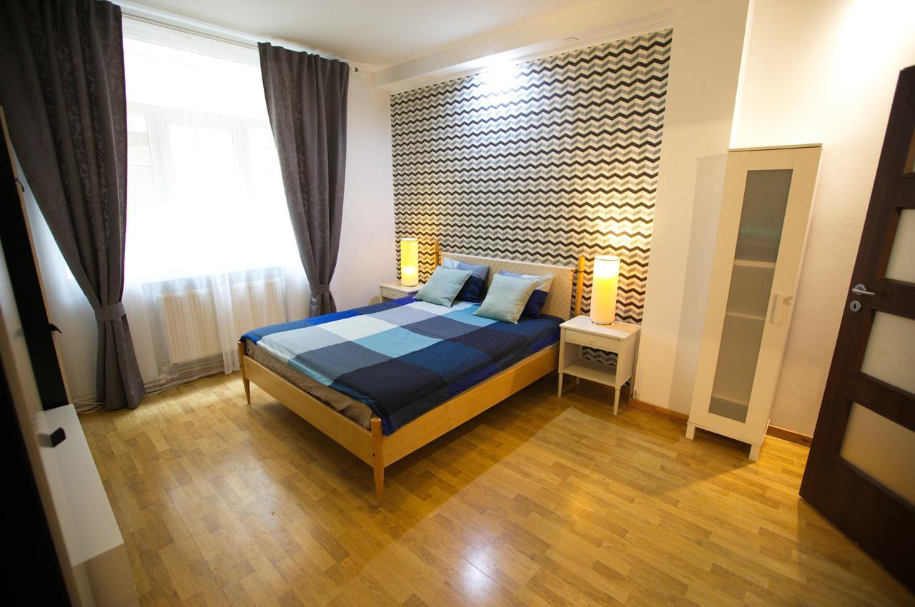 Color Apartments Franceza St Bukarest Exterior foto